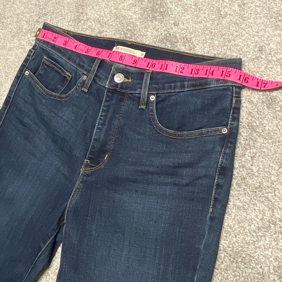 Blue Levi’s 315 Shaping Bootcut, 30 - Picture 2 of 10